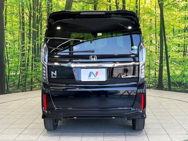 N BOX CUSTOM