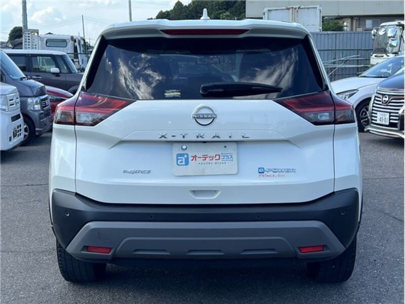 X-TRAIL
