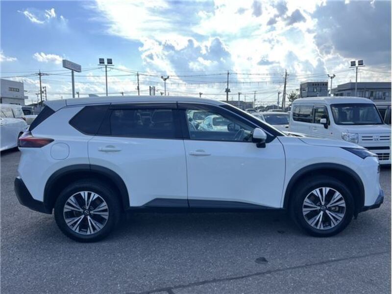 X-TRAIL