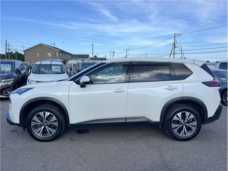 X-TRAIL