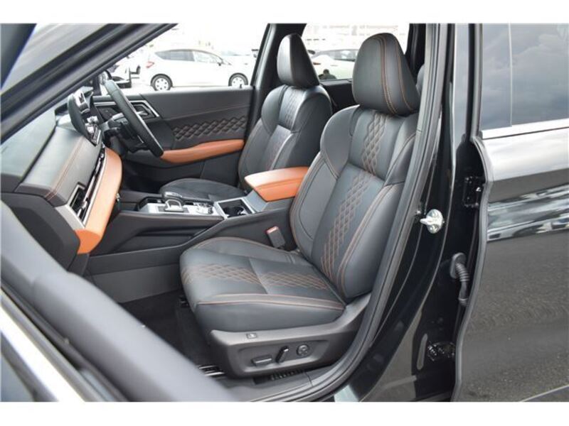 OUTLANDER PHEV