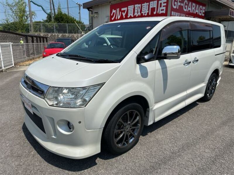 DELICA D5