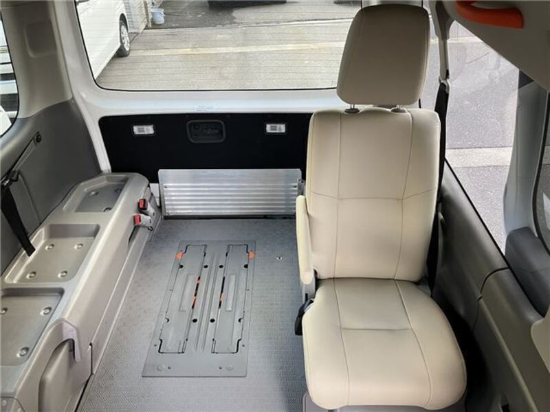 NV350 CARAVAN