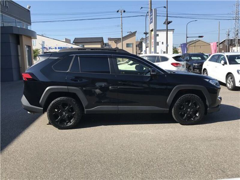 RAV4