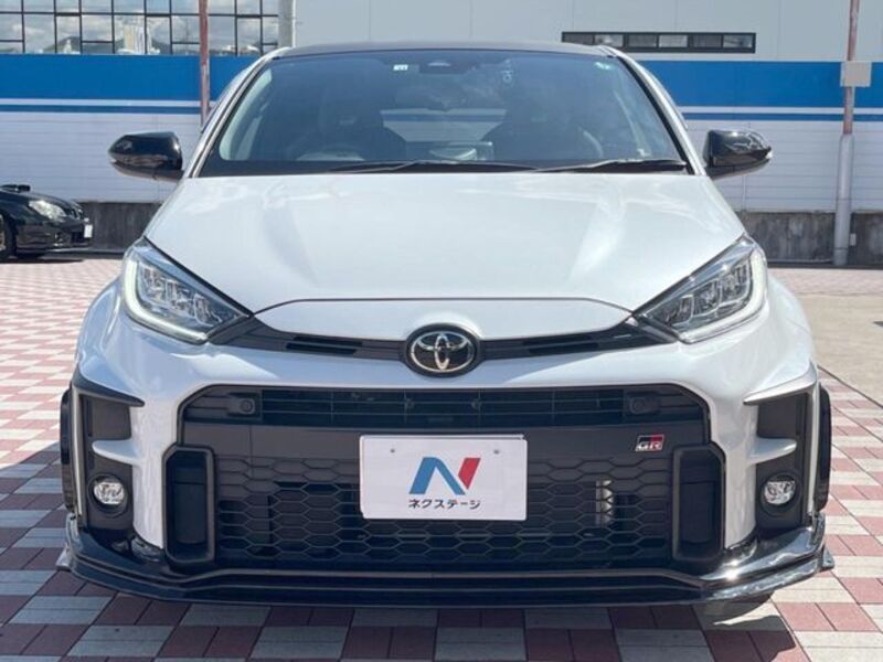 GR YARIS