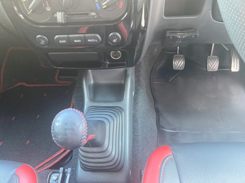 JIMNY SIERRA