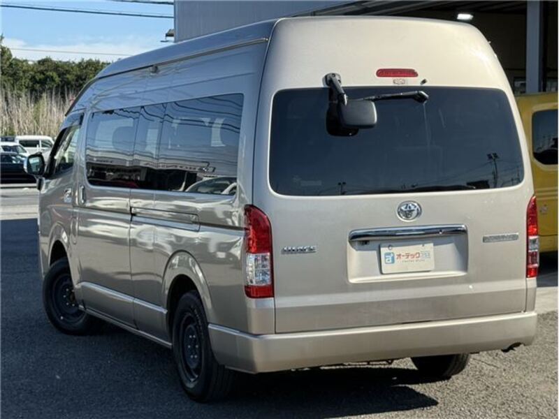 HIACE