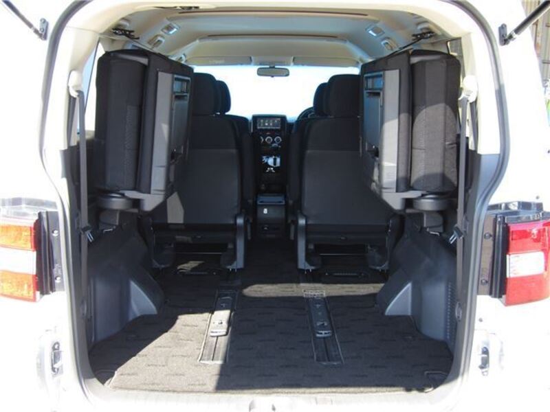 DELICA D5