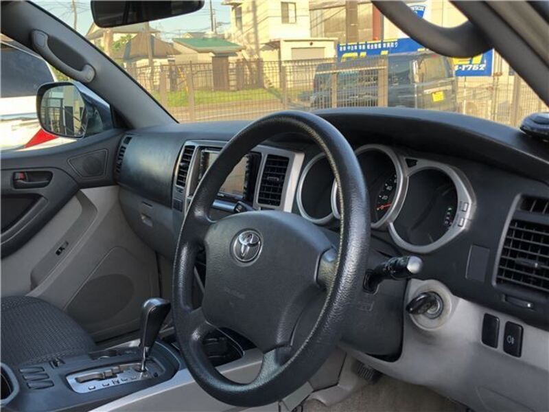 HILUX SURF