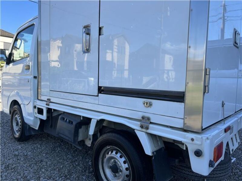 CARRY TRUCK