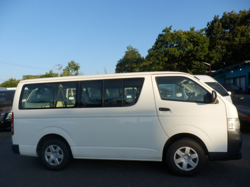HIACE VAN