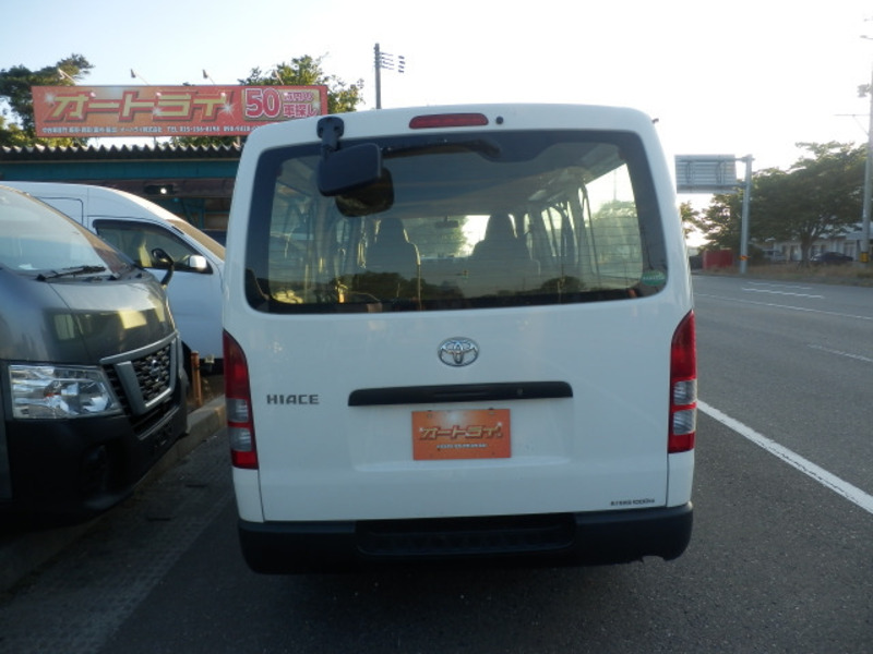 HIACE VAN