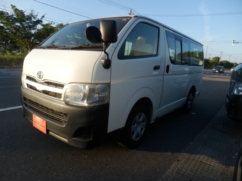 HIACE VAN