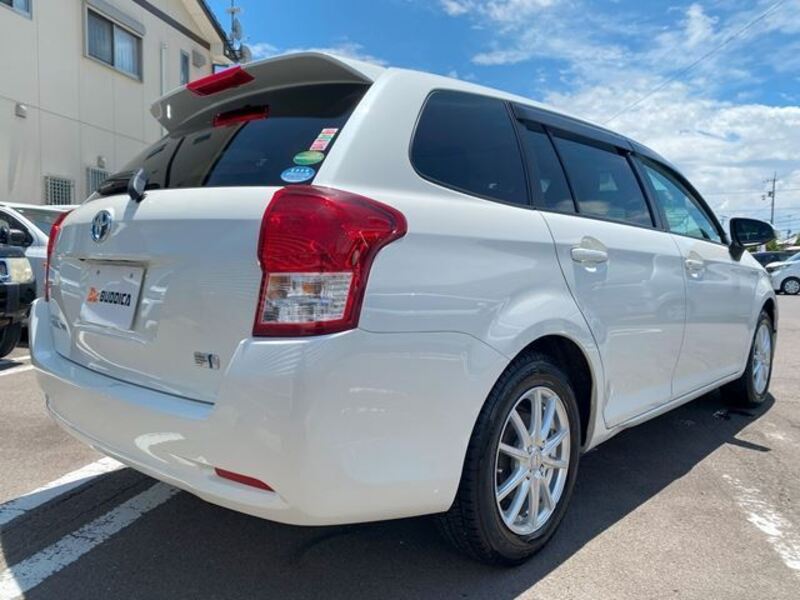 COROLLA FIELDER