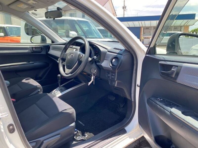 COROLLA FIELDER
