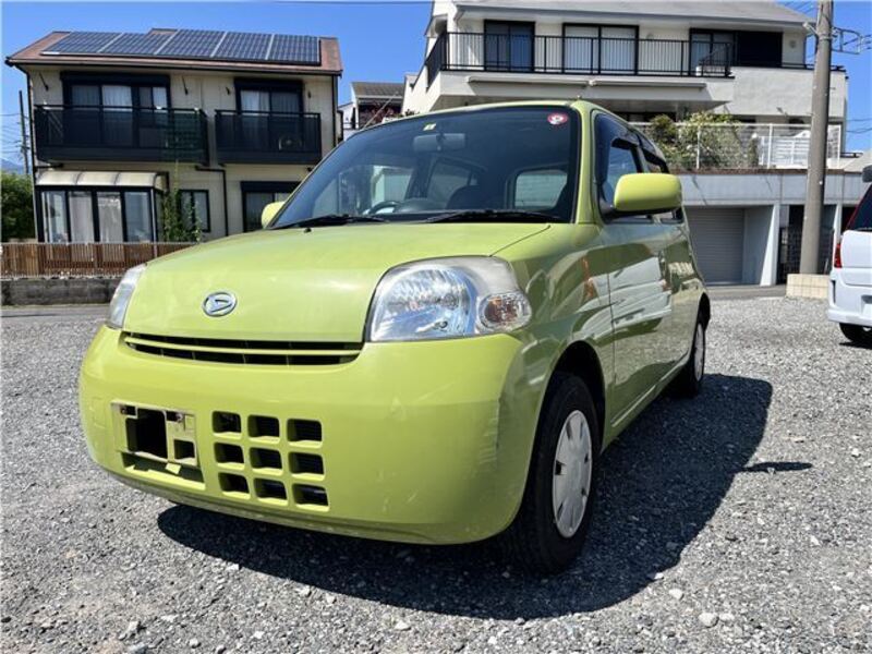 DAIHATSU ESSE