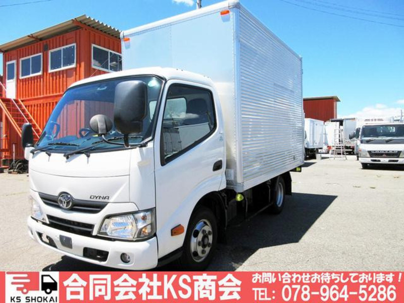 TOYOTA DYNA