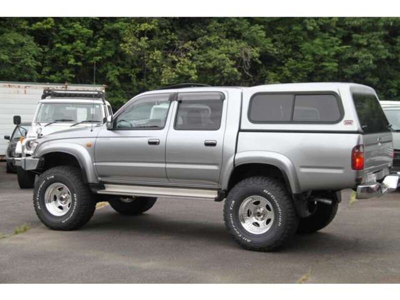 HILUX