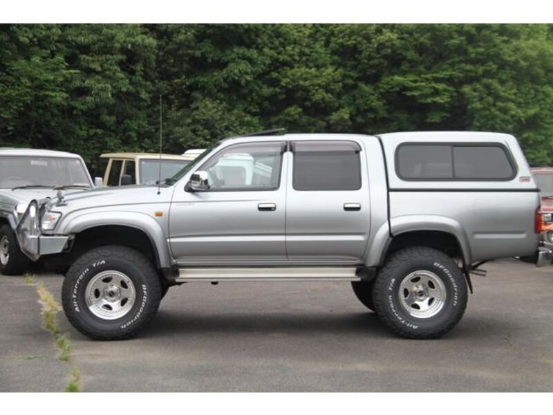 HILUX