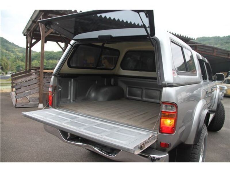 HILUX