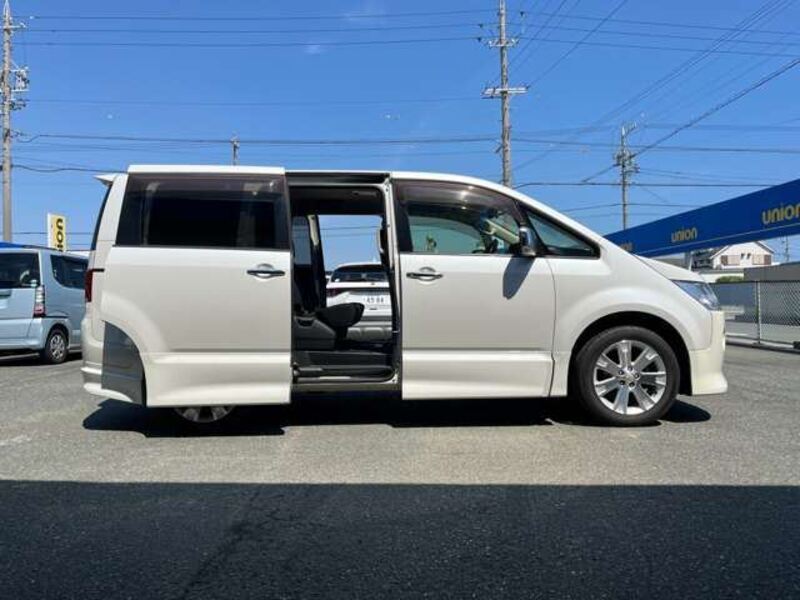 DELICA D5