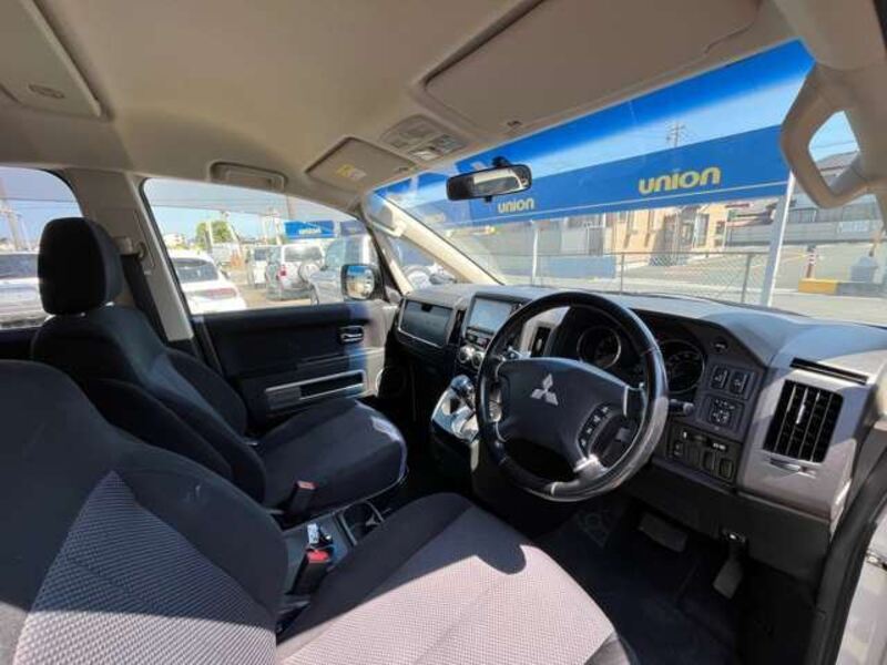 DELICA D5