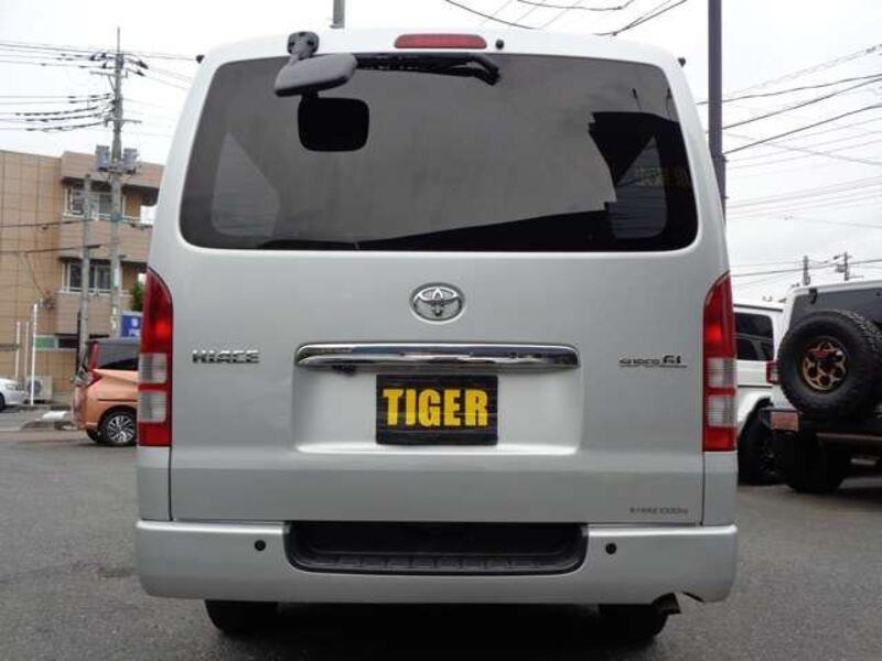 HIACE VAN