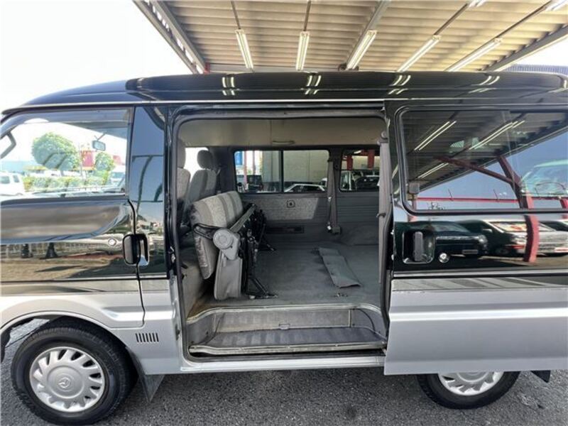 BONGO VAN