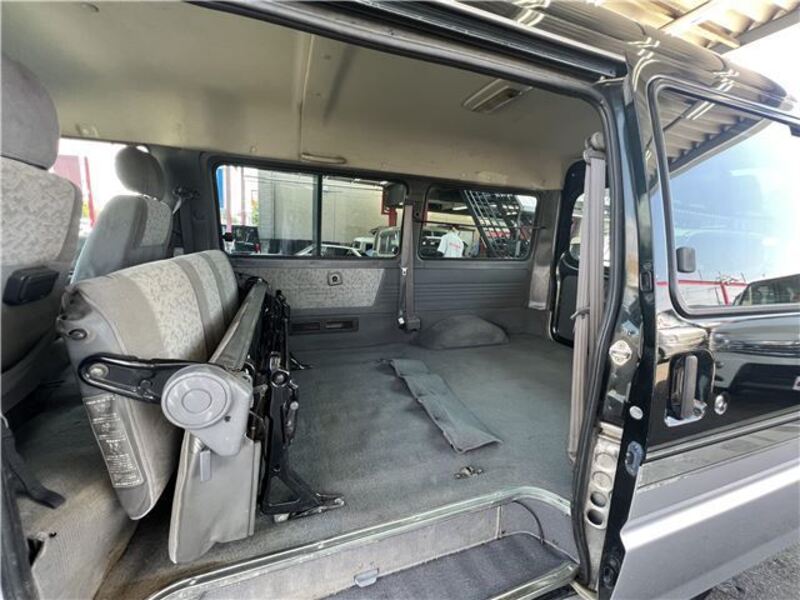 BONGO VAN