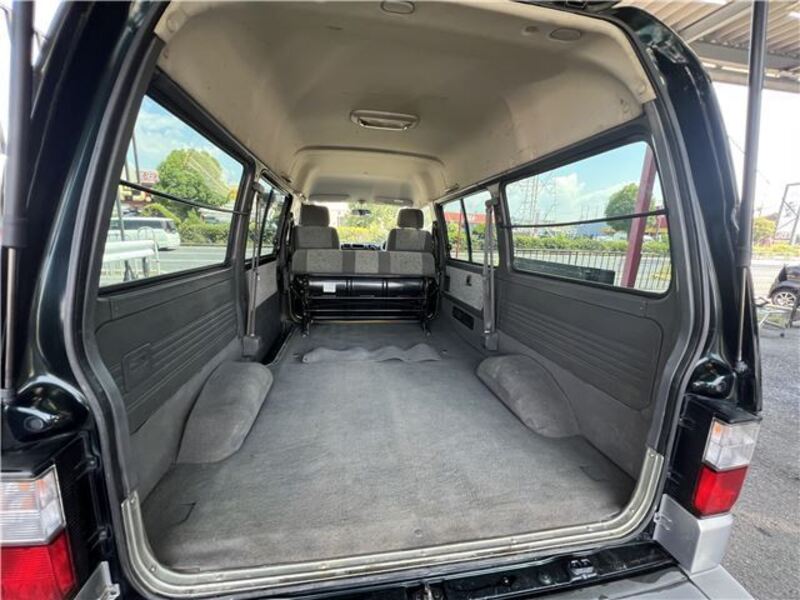 BONGO VAN