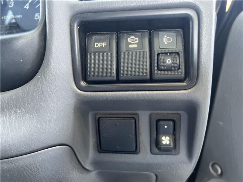 BONGO VAN