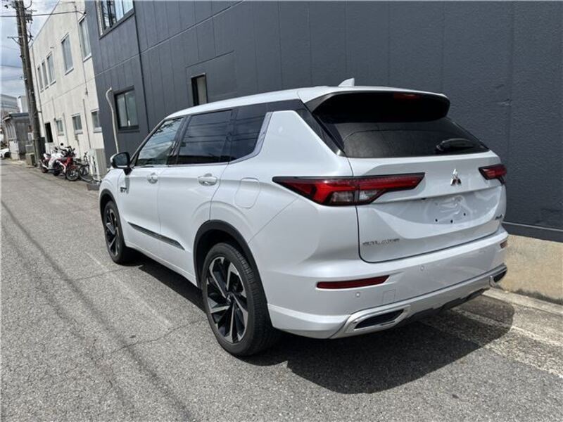 OUTLANDER PHEV