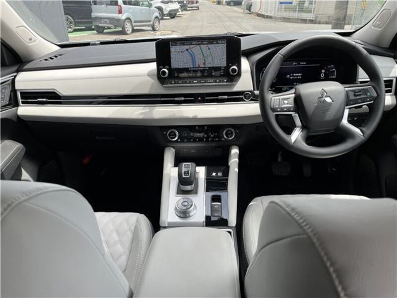 OUTLANDER PHEV