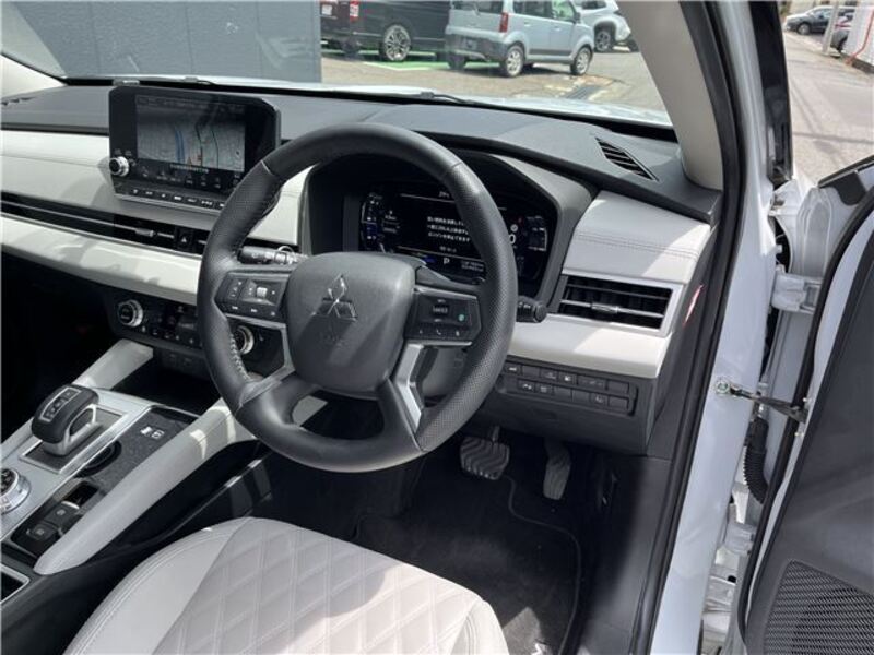 OUTLANDER PHEV
