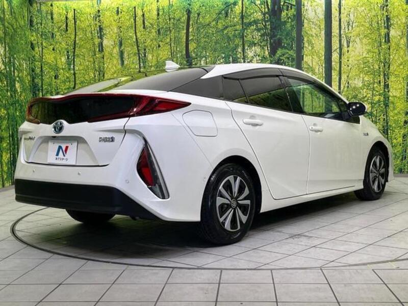 PRIUS PHV