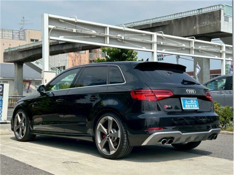 S3
