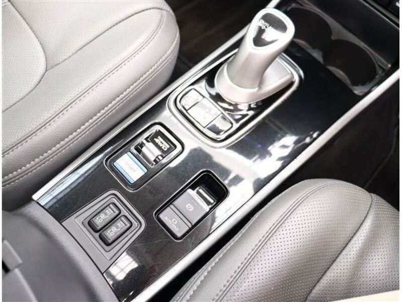OUTLANDER PHEV