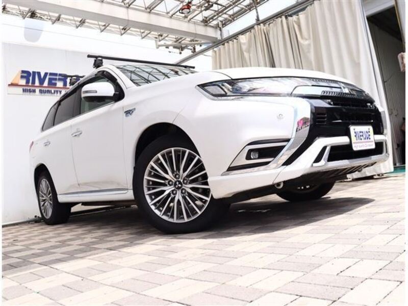 OUTLANDER PHEV
