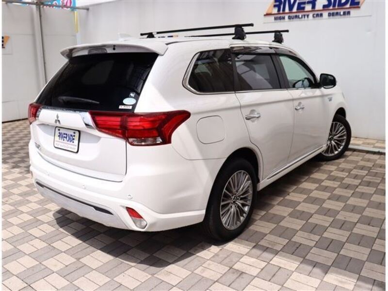 OUTLANDER PHEV