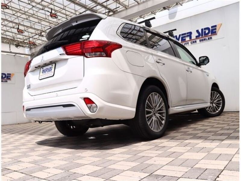OUTLANDER PHEV