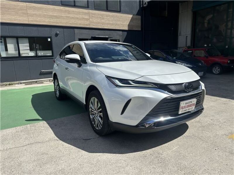 TOYOTA HARRIER