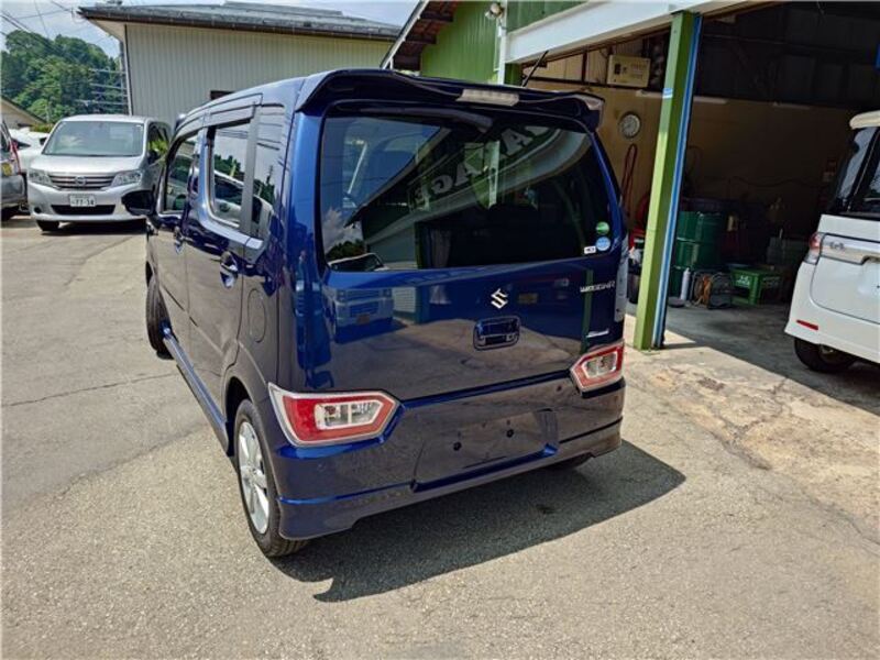 WAGON R