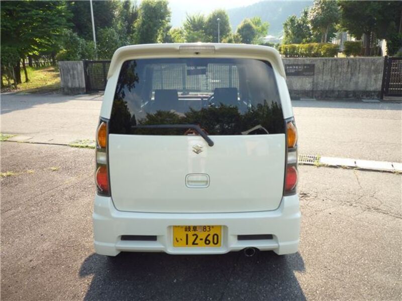 WAGON R
