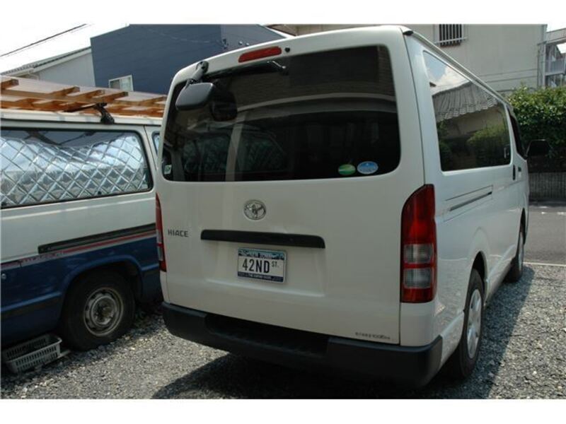 HIACE VAN