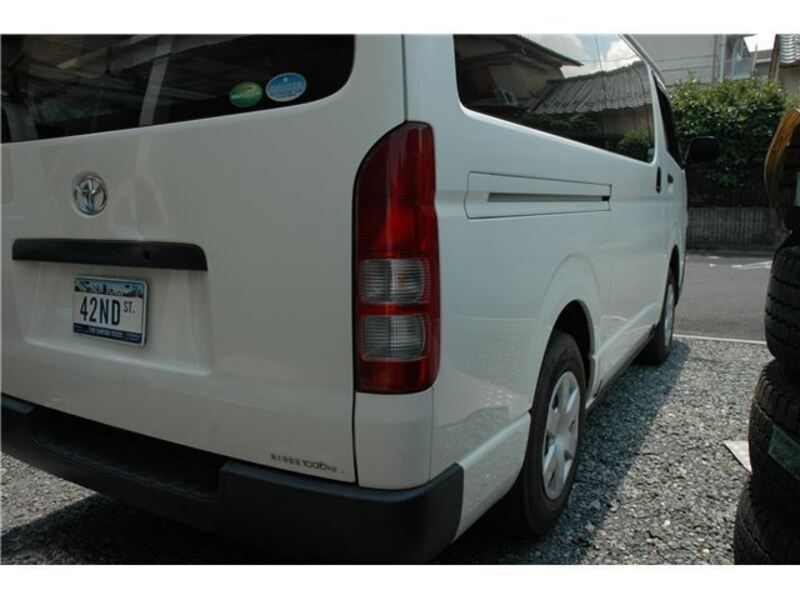HIACE VAN