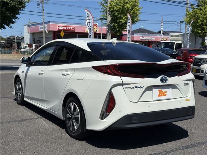PRIUS PHV