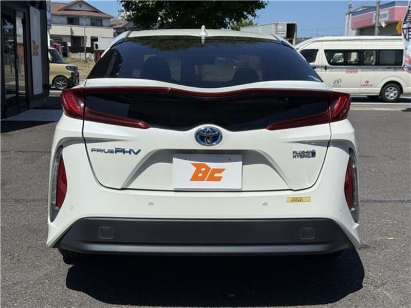 PRIUS PHV