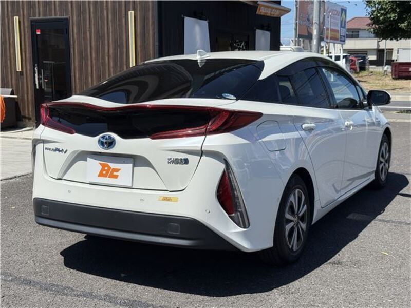 PRIUS PHV