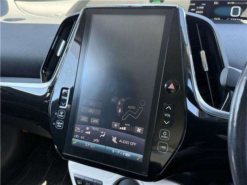 PRIUS PHV