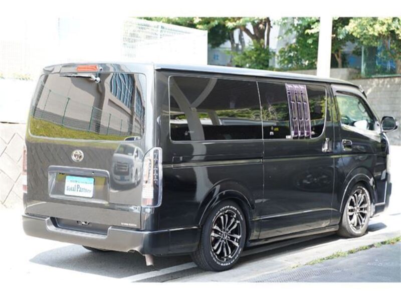 HIACE VAN